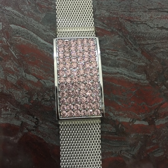 GORGEOUS Bracelet with Pink Rhinestones - Picture 1 of 3